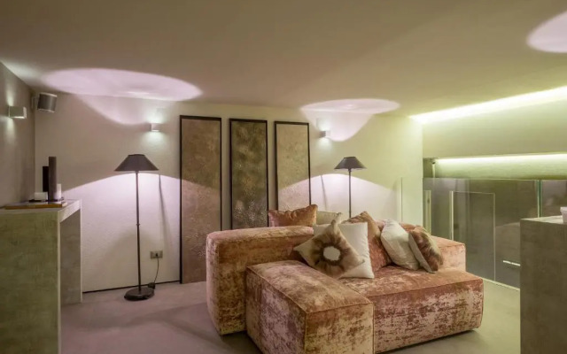Room 230 Roma Luxury Suites