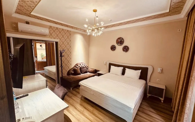 Asal Hotel by Asel