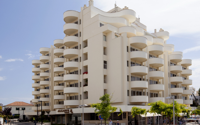 Отель TURIM Algarve Mor Hotel Португалия, Портимао - отзывы, цены и фото номеров - забронировать отель TURIM Algarve Mor Hotel онлайн вид на фасад