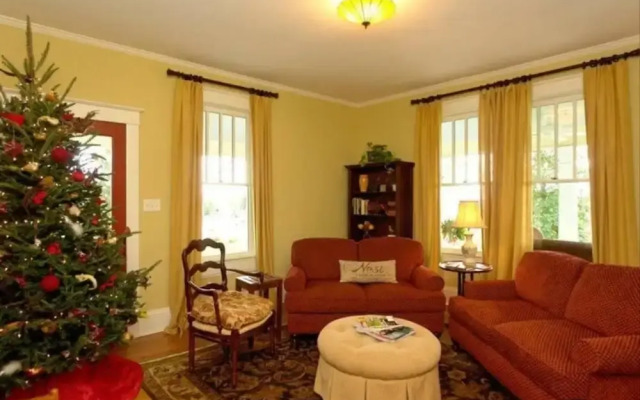 458 West Bed & Breakfast