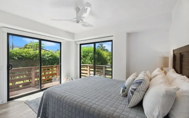 Hale Hanalei 5 Bedroom Home by RedAwning