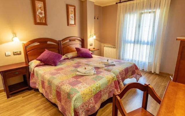 Hotel Peña Pandos