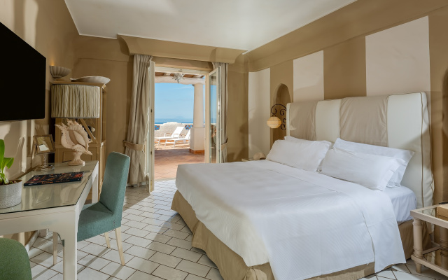 Therasia Resort Sea & Spa - The Leading Hotels of the World