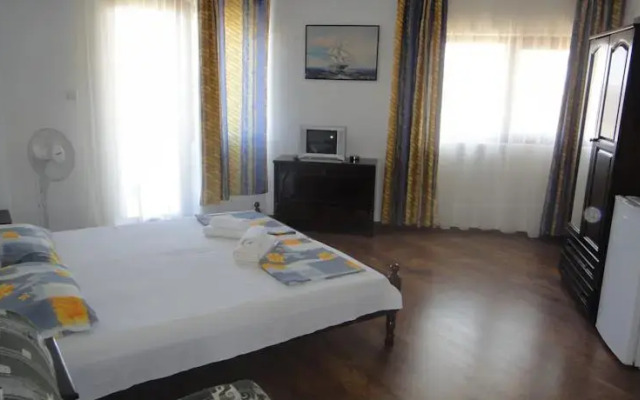 Zenith Guest House