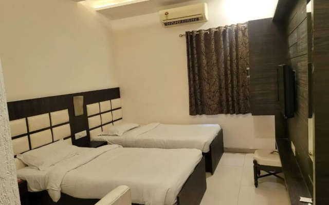 Hotel Golden Plaza