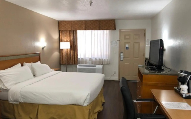 Holiday Inn Express Albuquerque (I-40 EUBANK)