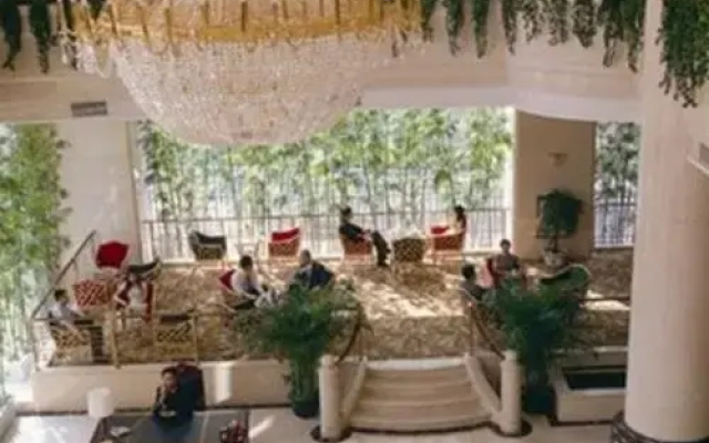 Wuhan Haiyi Tianlu Hotel