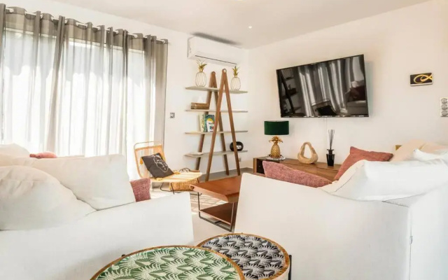 VILLA ALTAÏR avec PISCINE et 3 SUITES PARENTALES