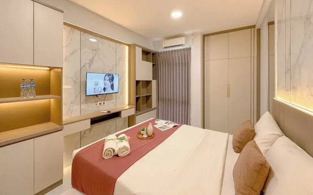 Wonderful Design Studio At Bale Hinggil Apartment