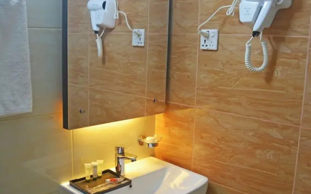 Hotel Grand Royal Dhanmondi