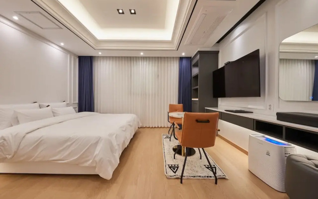 Hotel Hive Inn
