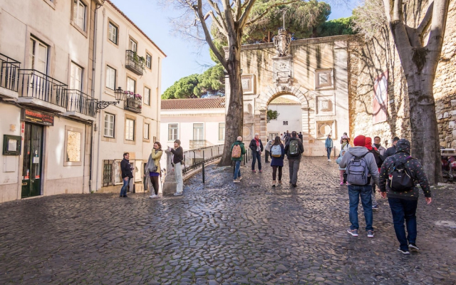 Nomad s Castel Lisbon - The Solo