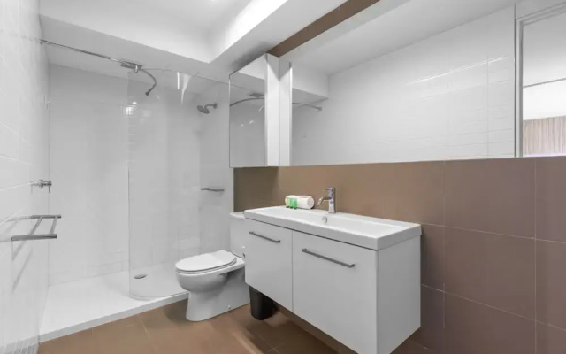 Lovely 1-bed With Balcony in St Kilda's Heart