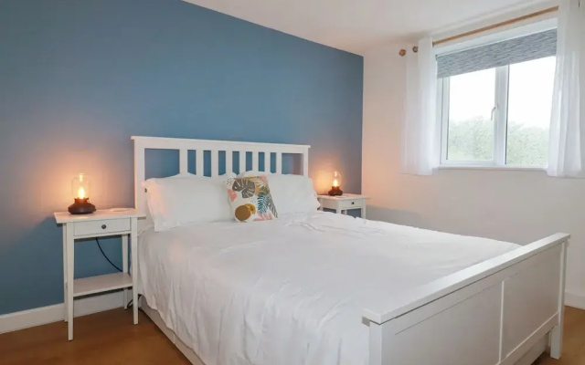 Apartment 6