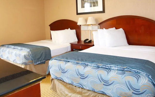 America's Airport Inn & Suites