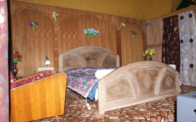 New Bul Bul Group Of Houseboats