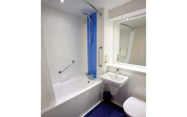 Travelodge Edinburgh Dreghorn