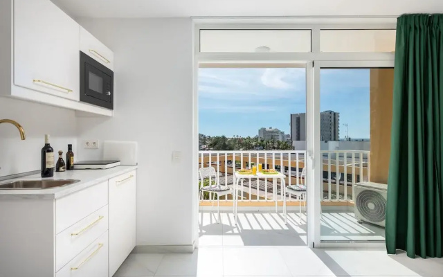 Y1DA Chic studio in 'Playa de LasAmericas'