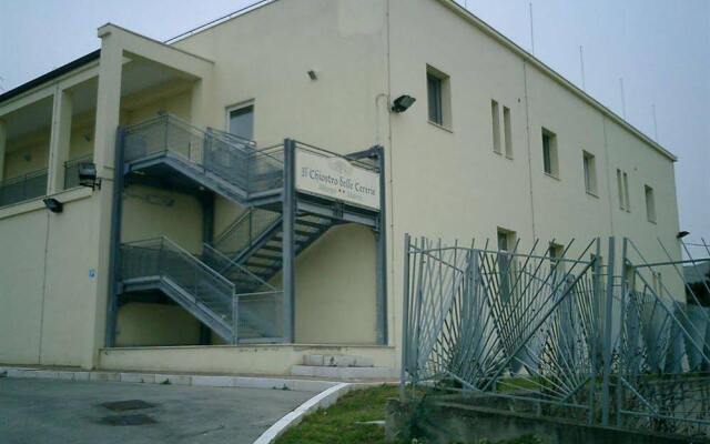 Отель Il Chiostro Delle Cererie Матера вид на фасад