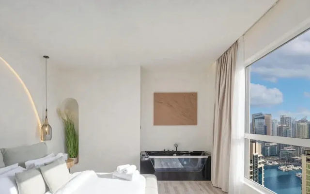 LUX Contemporary Marina View Suite 7