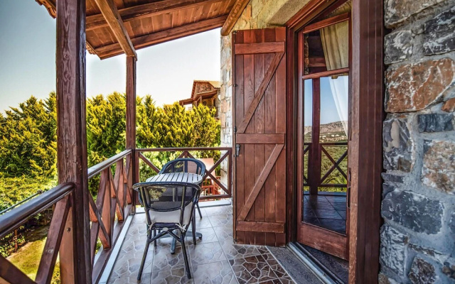 Amazing Home in Milatos, Lasithi With Wifi and 3 Bedrooms