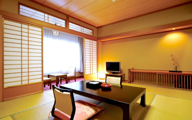 Yumoto Itaya