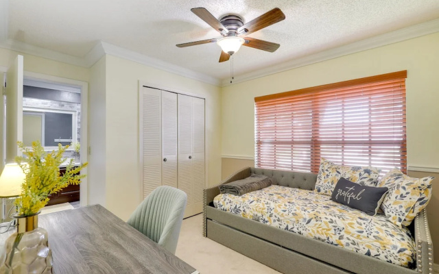 Valrico Vacation Rental 15 Mi to Tampa