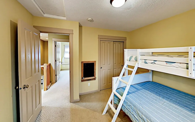 Posh - 3 Br Home
