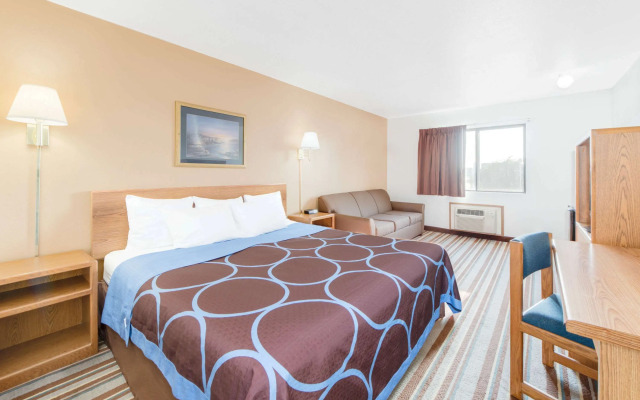 Super 8 by Wyndham Burlington