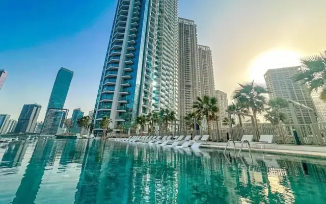 Luxury 1 BR with Stunning Water Views