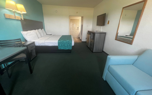 Ramada Limited by Wyndham, Bloomington I-55 & I-74 IL