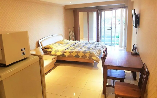 Jomtien Beach Condo - Studio Close to the Beach