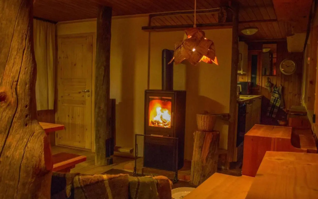 VESI - The White Blue Wilderness Lodge