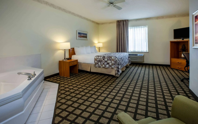 Baymont by Wyndham Mackinaw City