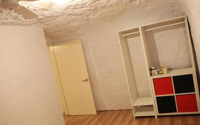 Cave Place Units