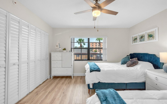Golden Shores #210