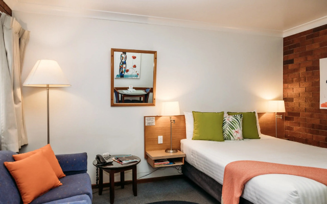 Country Pathfinder Motor Inn