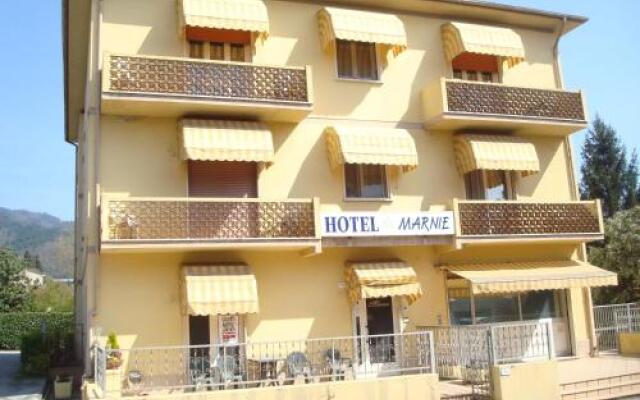 Hotel Marnie Массароза вид на фасад