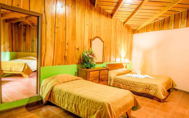 Hotel Cipreses
