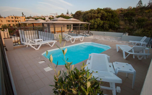 Elia Apartments
