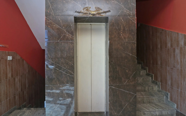 Oyo flagship 38000 Vaidehi Bhawan