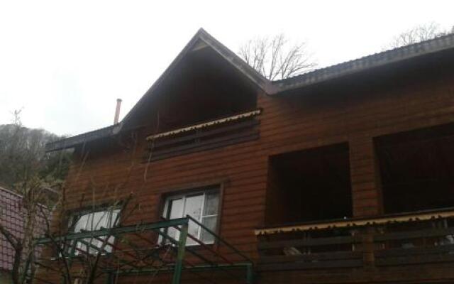 Гостиница Guest house at Krasnaya Polyana в Красной Поляне отзывы, цены и фото номеров - забронировать гостиницу Guest house at Krasnaya Polyana онлайн Красная Поляна вид на фасад