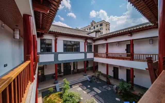 Jianshui Zuoyunju Homestay