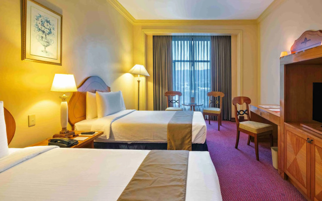 Waterfront Cebu City Hotel & Casino