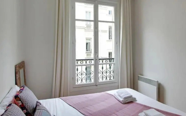 Parisian Home - Invalides