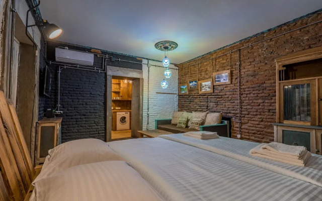 Апартаменты H&B apartments Zurab Zhvania
