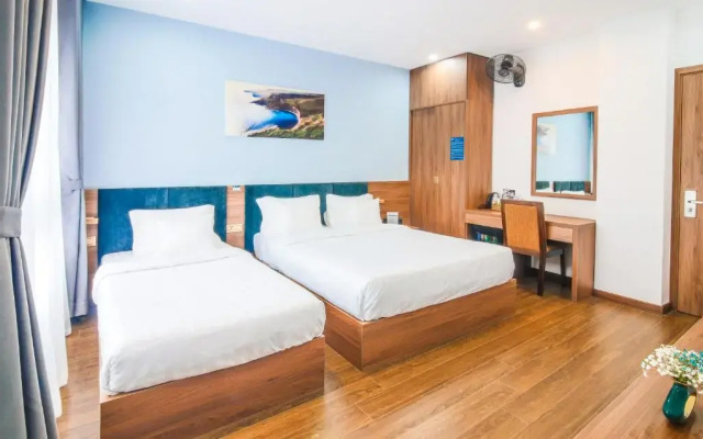 Grand Lee Hotel