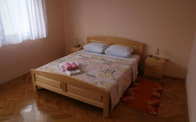 Apartment Ante