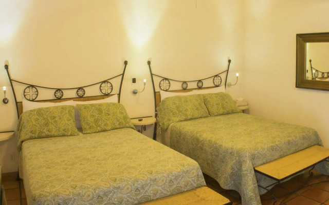 Los Milagros Hotel