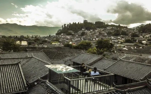 Jingli Yisu Inn